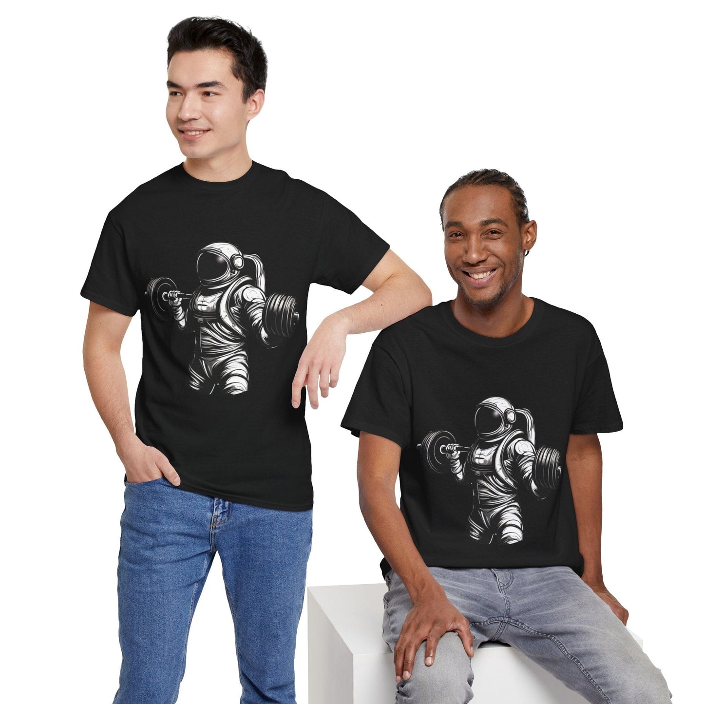 Camiseta de culturista astronauta: rompiendo límites en el espacio Camiseta gráfica de gimnasio Flashlander