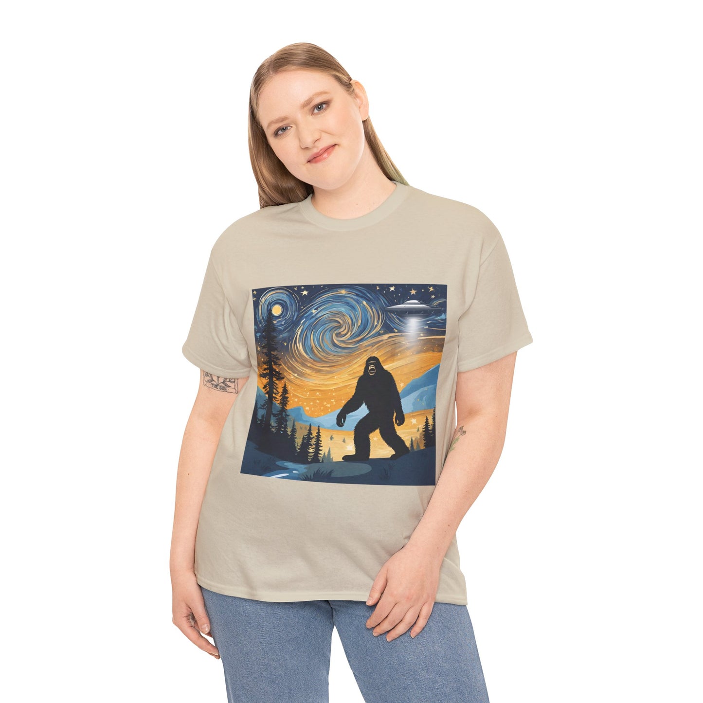 Funny Starry Night Stroll Bigfoot Encounters UFO Abduction - Flashlander Gym Shirt