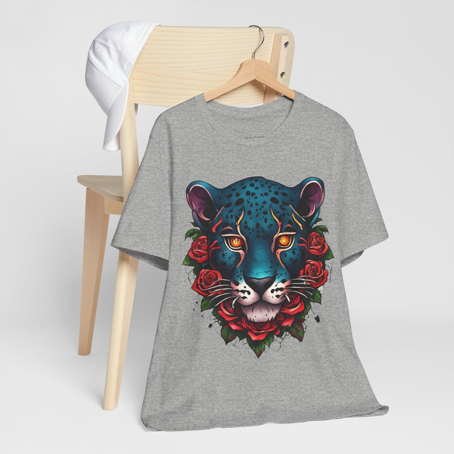 T-shirt graphique unisexe Jaguar Flames and Roses Flashlander