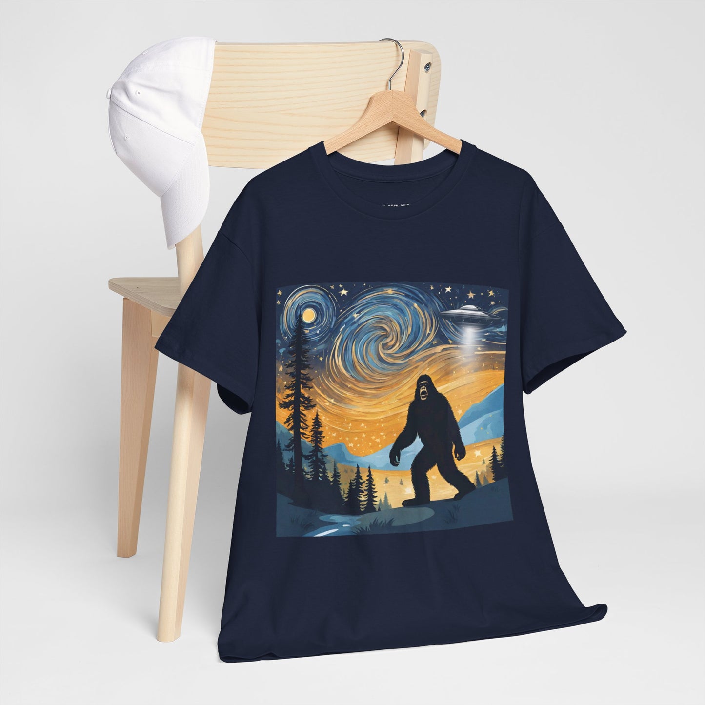 Funny Starry Night Stroll Bigfoot Encounters UFO Abduction - Flashlander Gym Shirt