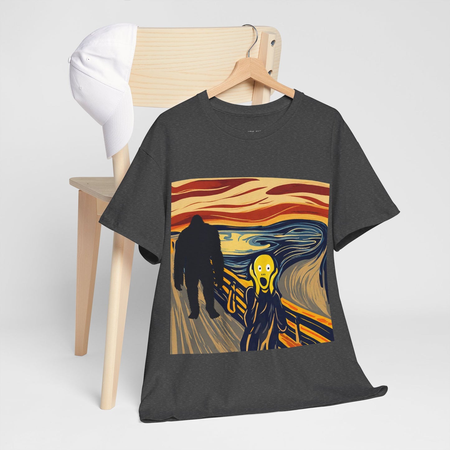 The Scream Meets Bigfoot A Startling Encounter - Flashlander Gym Shirt