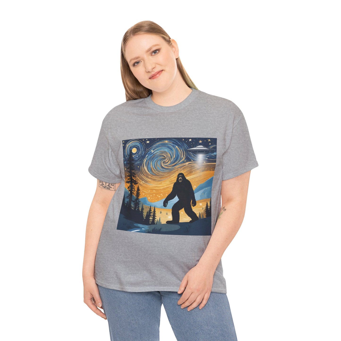 Funny Starry Night Stroll Bigfoot Encounters UFO Abduction - Flashlander Gym Shirt