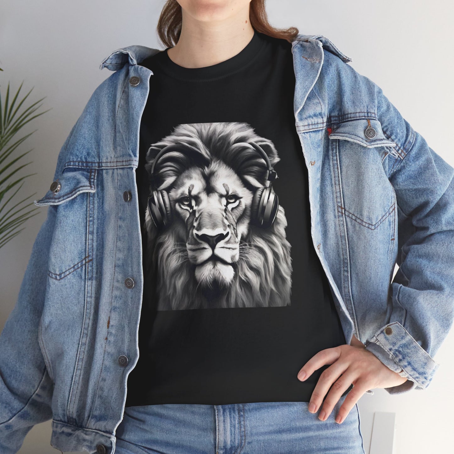 Lion Training with Headphones - Flashlander Gym Shirt