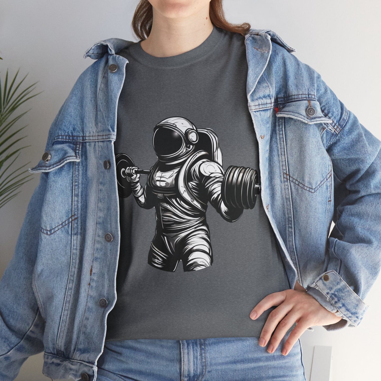 Camiseta de culturista astronauta: rompiendo límites en el espacio Camiseta gráfica de gimnasio Flashlander