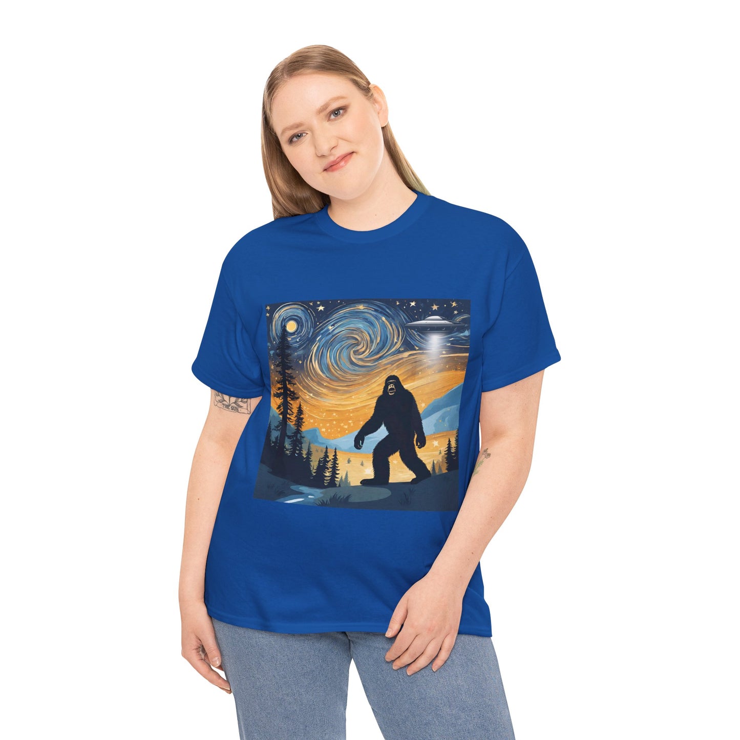 Funny Starry Night Stroll Bigfoot Encounters UFO Abduction - Flashlander Gym Shirt