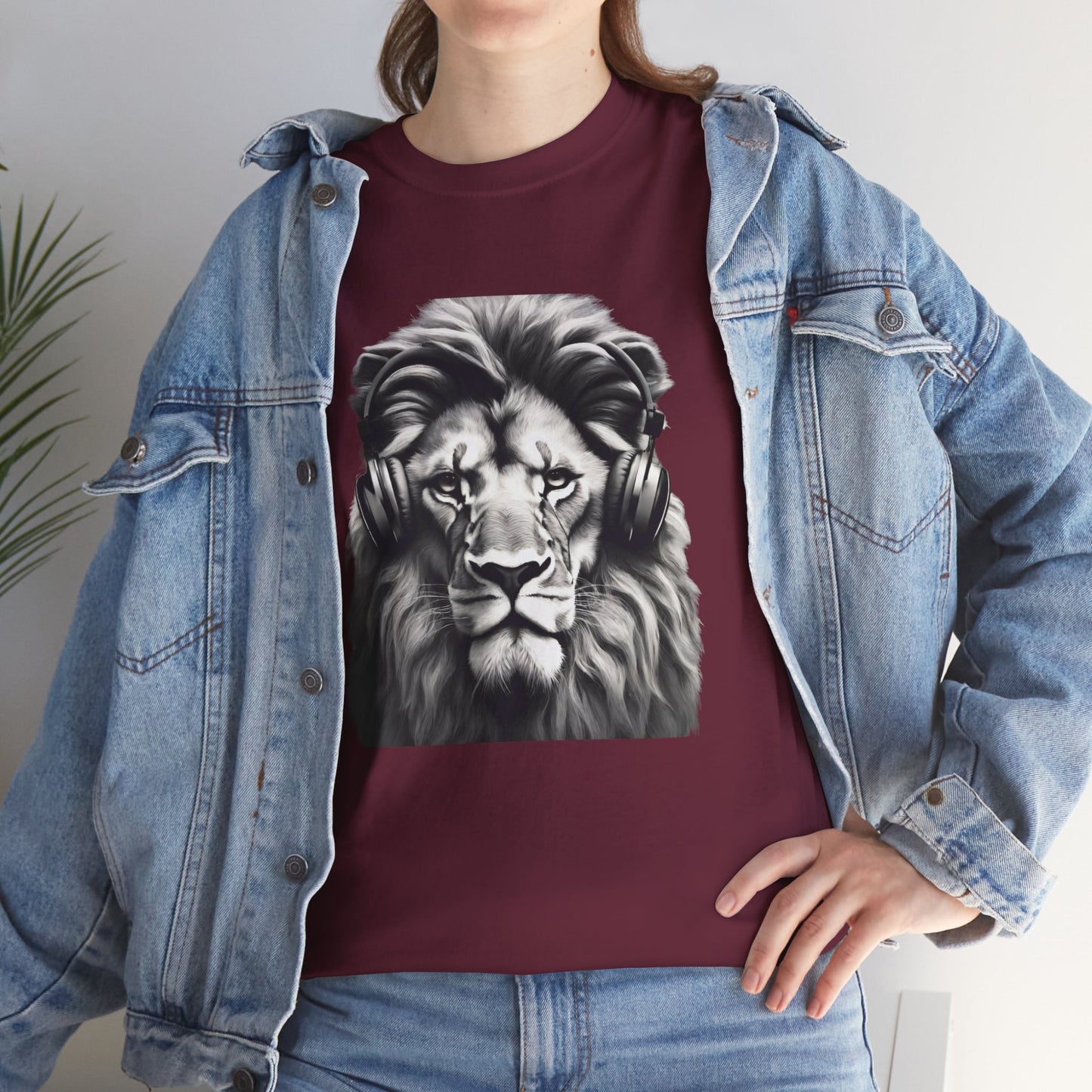 Lion Training with Headphones - Flashlander Gym Shirt