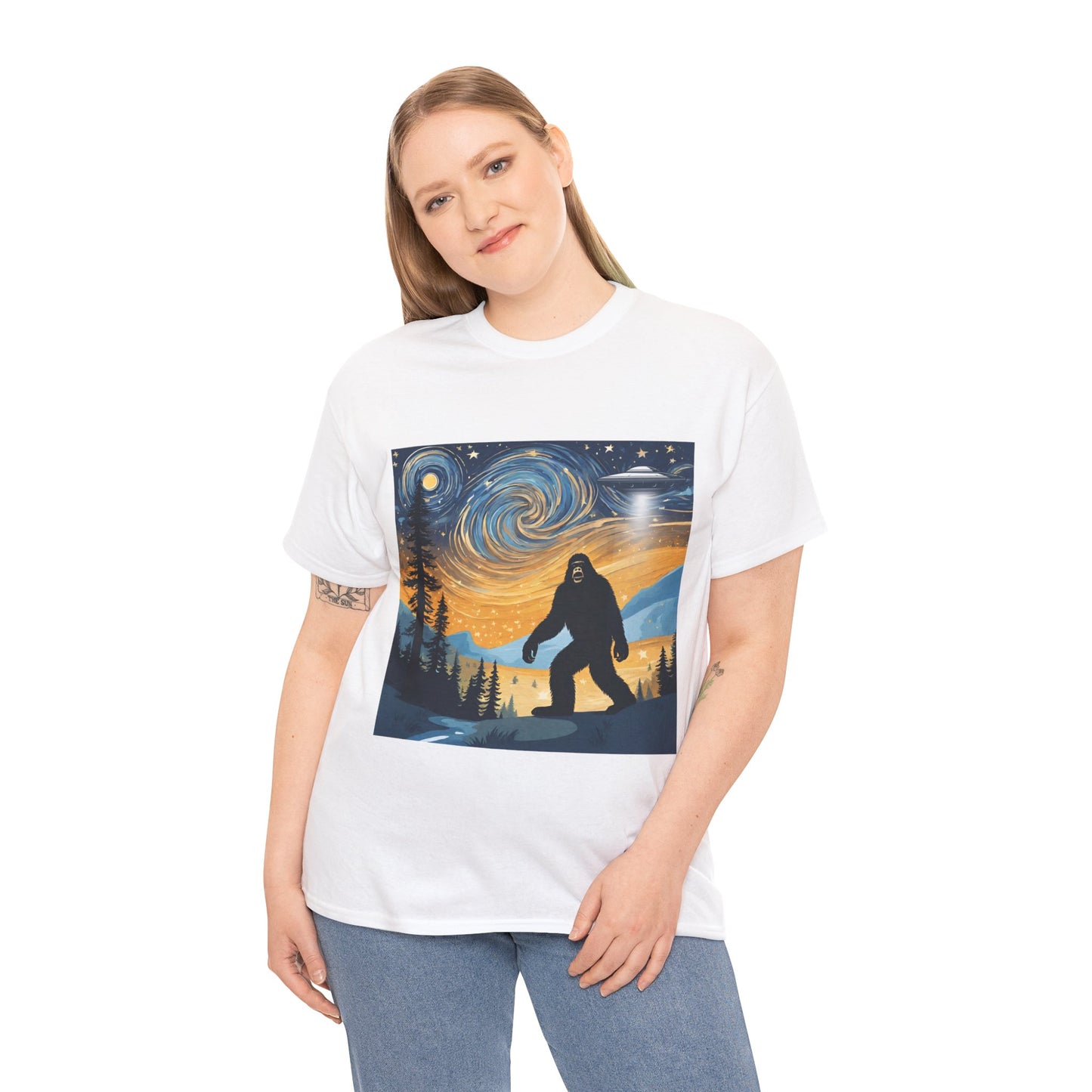 Funny Starry Night Stroll Bigfoot Encounters UFO Abduction - Flashlander Gym Shirt