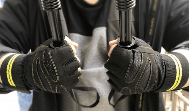black gym gloves cobra flashlander front and back side lifting gloves man using gloves